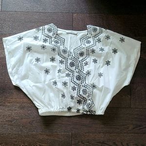 Zara short sleeve embroidered front top